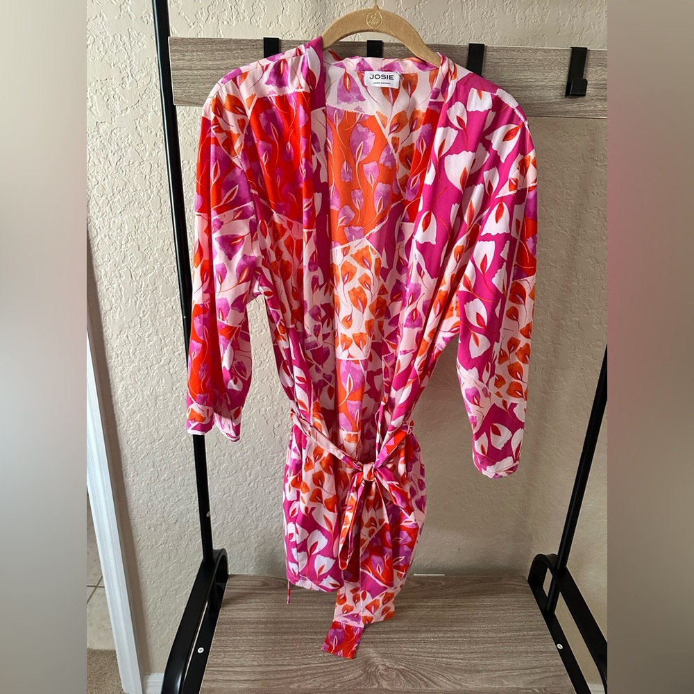 Natori Josie Pink and Orange Floral Robe with matching cami and pant